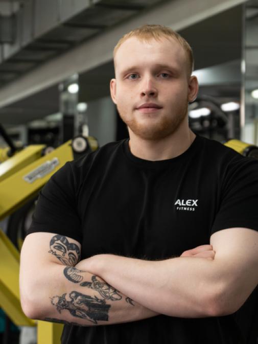 Станинов  Юрий 