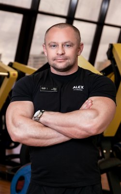 Персональный тренер тренажерного зала Иван Малышев